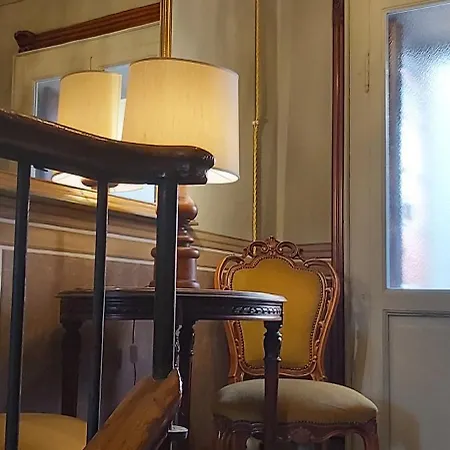 Costanza Con Balcone E Vista Giardino Lägenhet