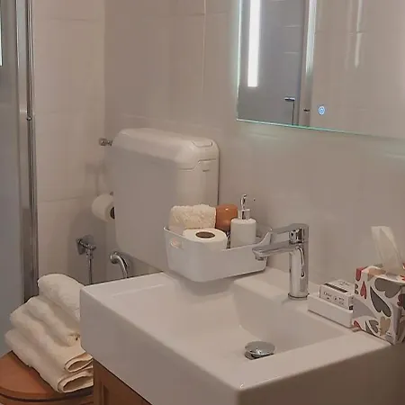 Costanza Con Balcone E Vista Giardino * Magreglio